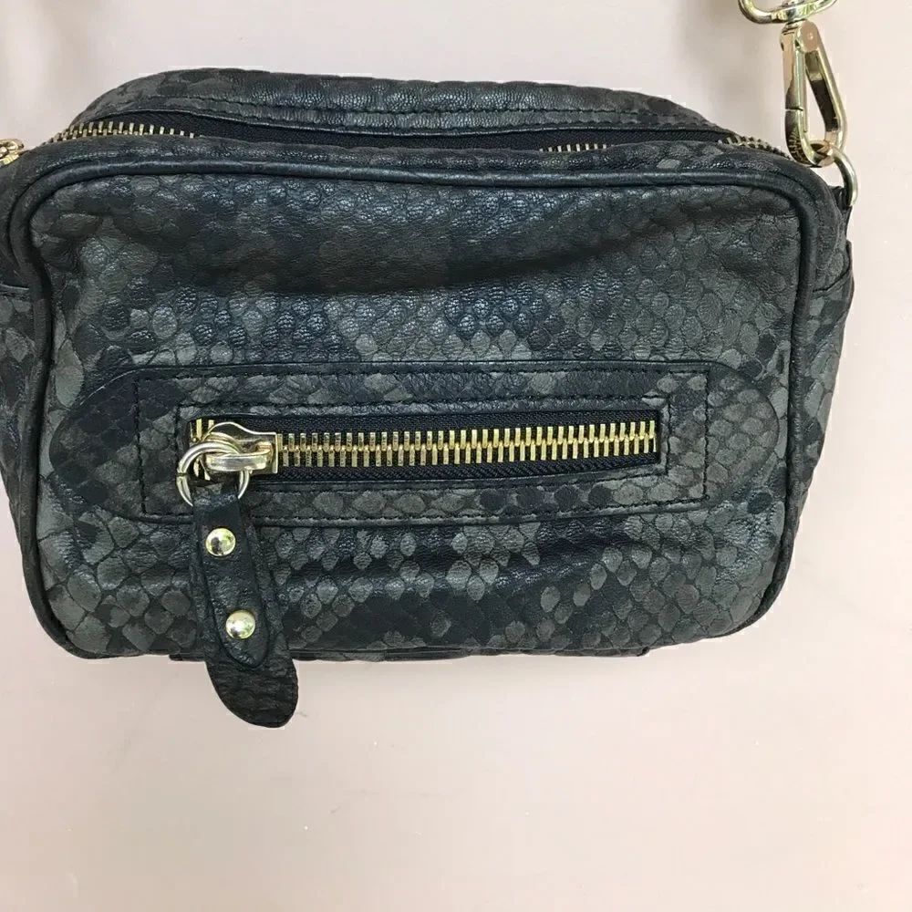 Innue Crossbody bag - Picture 2 of 5